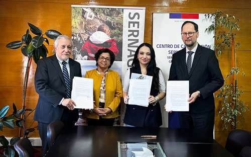Sernageomin y Aprimin firman convenio para potenciar capacitaciones en seguridad y salud en minería