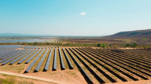 Atlas Renewable y Codelco firman contrato para la implementación de nuevo parque solar con sistema de baterías