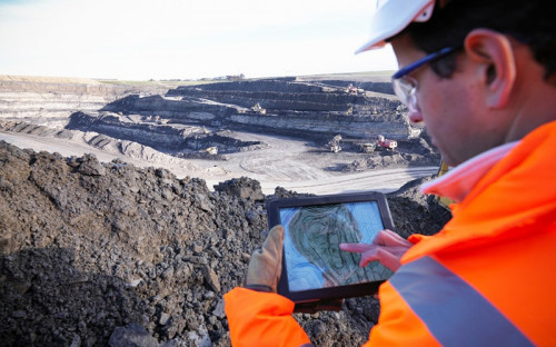 “Para 2050, es posible que las decisiones críticas en minería sean tomadas principalmente por sistemas de IA”