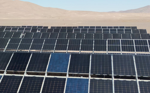 Presentan proyecto de subsidio eléctrico para la instalación masiva de paneles solares en todo Chile