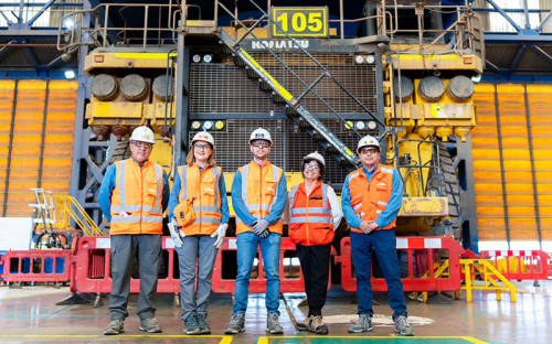 Sierra Gorda SCM celebra 10 años de sus operaciones y destaca por su productividad en visita gubernamental