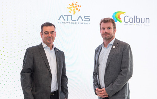 Atlas Renewable Energy y Colbún firman acuerdo para importante proyecto de almacenamiento con baterías