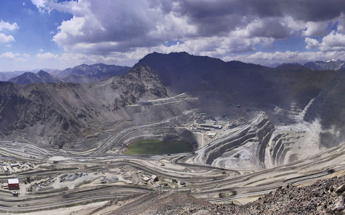Anglo American anuncia cambios en el liderazgo de Los Bronces