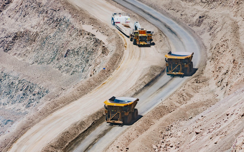 Escondida logra su mejor producción de cobre en 17 años y empuja a BHP a un máximo histórico