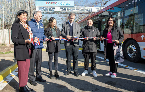 Copec inaugura el primero de sus 22 nuevos terminales que reforzarán el transporte eléctrico en la Región Metropolitana