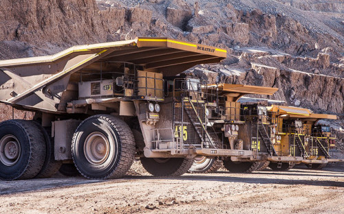 Como mayor productor mundial de cobre y actor relevante en el mercado del litio