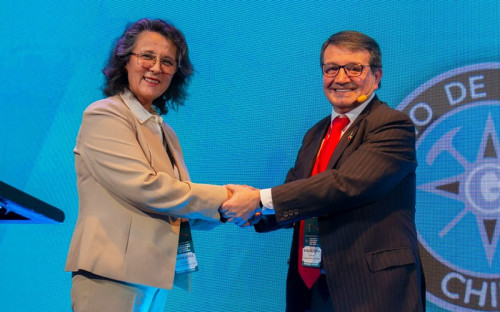 Cámara Minera de Chile y Colegio de Geólogos de Chile firman memorándum de colaboración