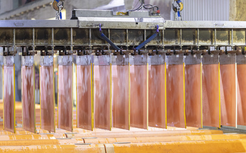 Anglo American mantiene crecimiento moderado en cobre pese a menor desempeño en Collahuasi