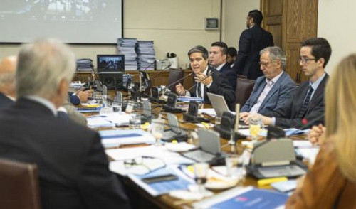 Comisión de Hacienda del Senado aprueba proyecto de sistemas medianos