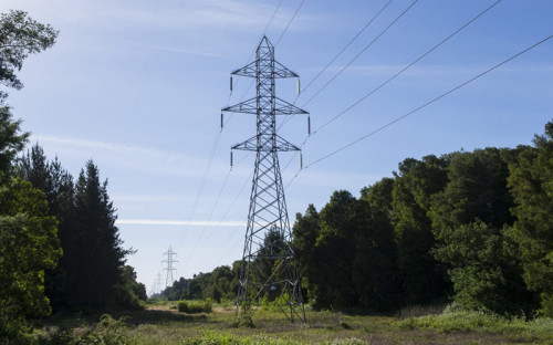 Estudio advierte impacto del precio estabilizado PMGD en costos de la electricidad