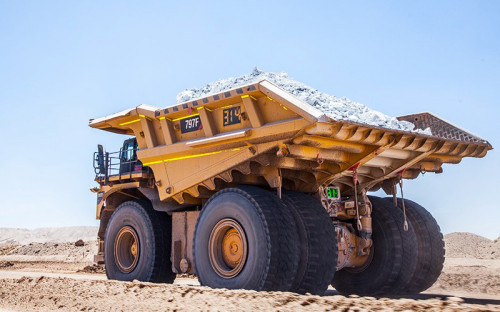 Ley de Autorizaciones Sectoriales da nuevo paso con decreto que ordena revisión de procesos de siete servicios