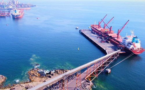 Puerto Las Losas inicia el embarque de mineral de hierro de Admiralty Minerals y refuerza su liderazgo en servicios portuarios