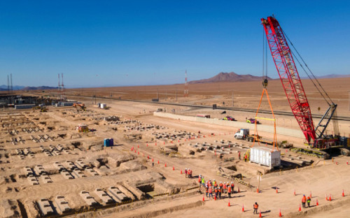 Colbún recibe primeras baterías para el proyecto BESS Diego de Almagro Sur