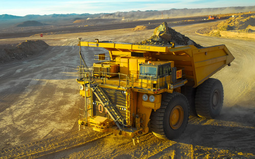 Exportaciones del sector minero crecen 12,1 y sostienen máximo histórico del intercambio comercial en enero