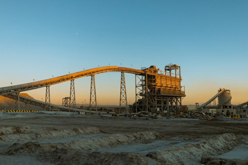 Cobre impulsa aumento de ganancias de BHP