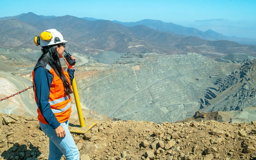 Mujeres en CMP alcanzan más del 30 de los cargos estratégicos