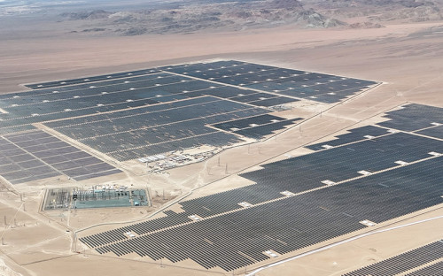 AES Chile suma un nuevo proyecto en operación en el mayor Hub solar y de almacenamiento de Latinoamérica