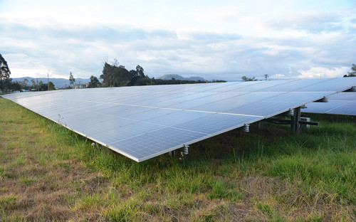 Estudio destaca rol clave del monitoreo socioambiental para atraer financiamiento en proyectos solares